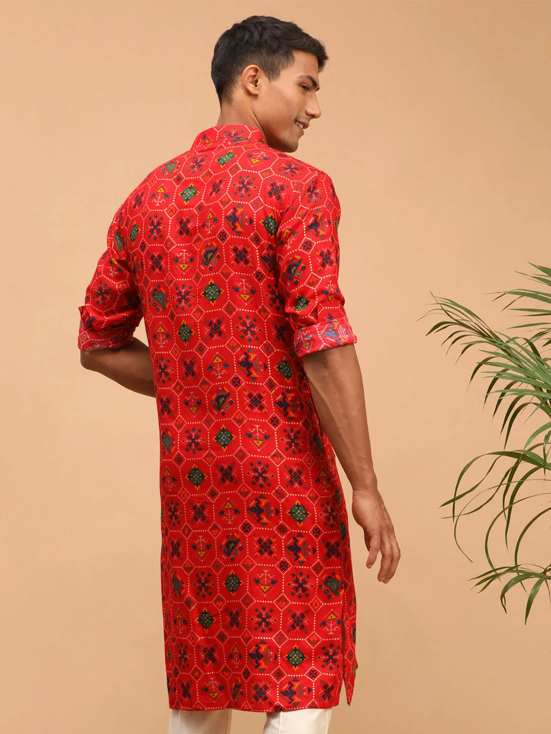 VASTRAMAY Men's Red Printed Rayon Kurta